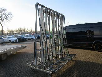 Alle  Kozijnenbok + kozijnen beschadigd. picture 4