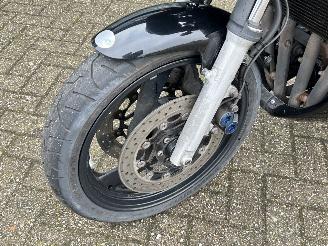 Yamaha FZS 600 Fazer picture 12