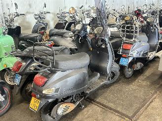 Overige  Partij 53 scooters picture 7