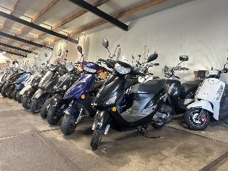 Avarii scootere Overige  Partij 53 scooters 2026/1