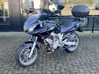 Avarii motociclete Yamaha FZ 6 Fazer  2004/1
