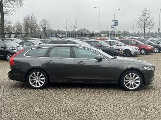 Volvo V-90 2.0 T4 Momentum Automaat picture 6