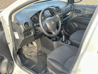 Mitsubishi Space-star 1.0 Inform picture 9