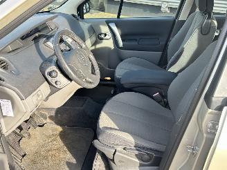 Renault Scenic 1.6-16V Business Line picture 10