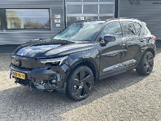  Volvo EX40 Single Motor Extended Range Ultra Black Ed. 82kWh 2025/1