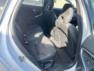 Volvo V-40 1.6 T2 Summum picture 12