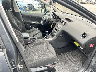 Peugeot 308 SW 1.6 VTi XS picture 11