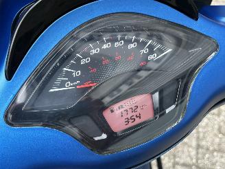 Vespa  Sprint 50 4T picture 18