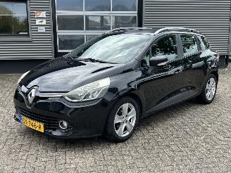 Auto incidentate Renault Clio Estate 0.9 TCe Expression 2013/7