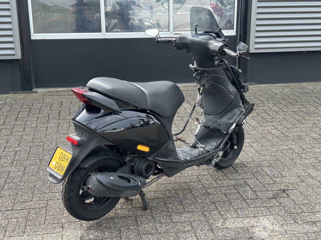 Piaggio  Zip 50 4T