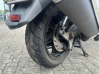 Suzuki Burgman 650 650ZA Executive picture 10