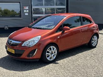 Unfallwagen Opel Corsa 1.4-16V Cosmo 2012/2