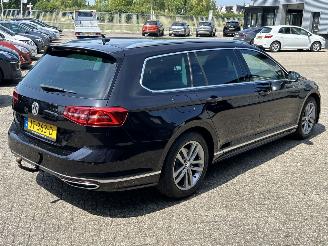 Volkswagen Passat Variant 2.0 TDI Connected Series Plus picture 5
