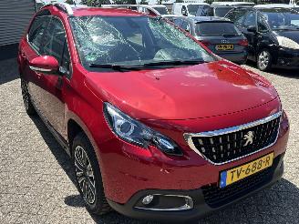 Peugeot 2008 1.2 PureTech Blue Lion picture 30
