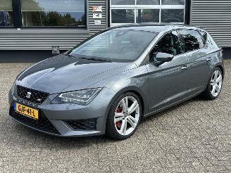 uszkodzony samochody osobowe Seat Leon ST 2.0 TSI Cupra 265PK 2016/4
