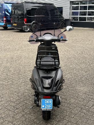 Vespa  Sprint 50 4T picture 4