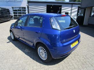Fiat Grande Punto 1.4-16V Dynamic 5drs picture 3