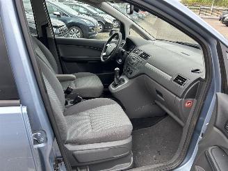 Ford C-Max 1.8-16V First Edition picture 13