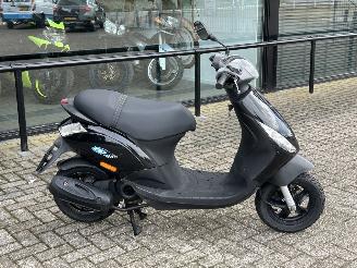 Piaggio  Zip 50 4T picture 6