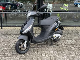  Piaggio  Zip 50 4T 2015/8