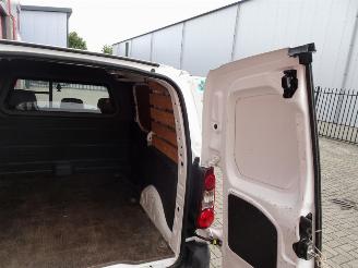 Peugeot Partner 120 1.6 HDi 75 L1 XR airco 3 zits 150053 km !!!!!!! picture 16