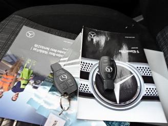 Mercedes Vito 111 CDI 118239 km !!!!!!!!! rijdbare schade picture 10