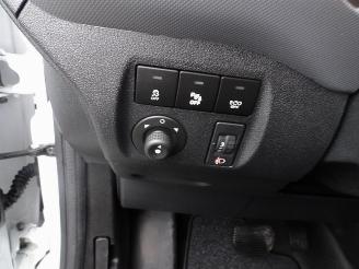 Peugeot Partner 120 1.6 BlueHDi 100 L1 Premium S&S airco picture 24