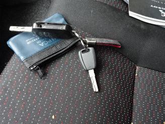 Peugeot Boxer 330 2.0 BlueHDI L2H2 Premium Pack 2 x schuifdeur picture 18