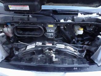 Peugeot Boxer 330 2.2 BlueHDi 120 L2H1 Premium airco picture 29