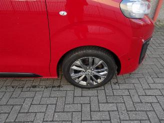 Peugeot Expert 231L 2.0 BlueHDI 180 DC Premium 180 PK LEER picture 32