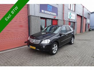 Tweedehands bestelwagen Mercedes M-klasse 320 CDI 4 matic airco navi lkw / van 3500 kg trekhaakgewicht 2006/7