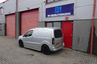 Citroën Berlingo 1.6 e-HDI 500 Club Economy 3 zits clima navi picture 2