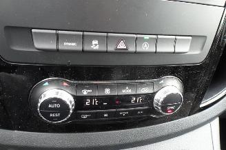 Mercedes Vito 114 CDI Lang DC Comfort airco camera navi automaat picture 9