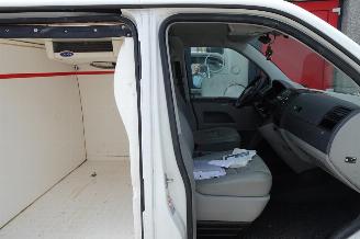 Volkswagen Transporter 2.0 TDI L1H1 T800 carrier gescheiden compartimenten picture 13