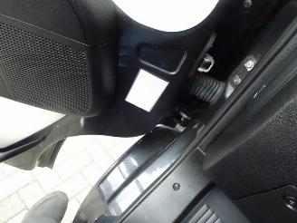 Peugeot Boxer 330 2.2 HDI L2H2 XR 3 zits airco picture 19