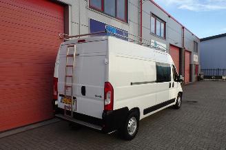 Peugeot Boxer 335 2.2 BlueHDi 140 L3H2 Premium DC picture 3