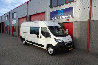 Peugeot Boxer 335 2.2 BlueHDi 140 L3H2 Premium DC picture 4