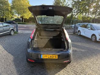Fiat Punto Evo 1.4 Dynamic  Hatchback 3-dr. picture 4
