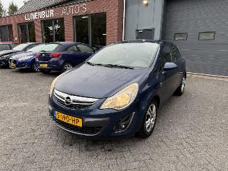 Auto incidentate Opel Corsa 1.2-16V Selection Hatchback 3-dr. 2011/8
