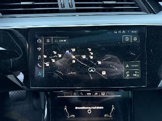 Audi E-tron 55 quattro edition 95 kWh  PANORAMADAK picture 23