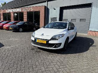 Vaurioauto  passenger cars Renault Mégane 1.5 dCi Bose PANORAMADAK 2012/12