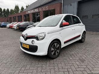 Vaurioauto  passenger cars Renault Twingo 1.0 SCe Collection (Hatchback 5-dr.) 2017/2