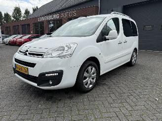 skadebil auto Citroën Berlingo 1.2 PureTech Feel (MPV 5-dr.) 2017/11