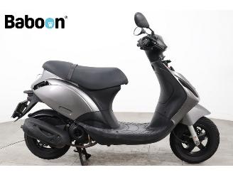 Schade scooter Piaggio  Zip 45KM 2018/8