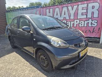 Schadeauto Toyota Aygo 1.0 12v 2006/3