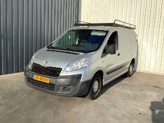 Peugeot Expert Zeer nette auto, start en loopt op 3 cilinders. picture 3