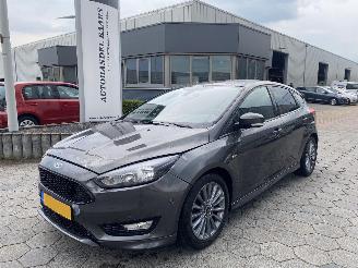 Unfallwagen Ford Focus 1.5 ST-Line 150PK 2018/2