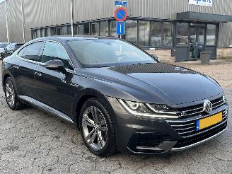 Damaged car Volkswagen Arteon 1.5 TSI Business R-LIne AUTOMAAT 2018/8