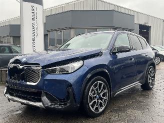 Damaged car BMW iX1 xDrive30 306PK Launch Edition 67 kWh 2024/1