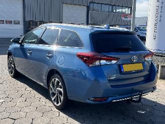 krockskadad bil auto Toyota Auris Touring Sports 1.2T Dynamic 2016/2
